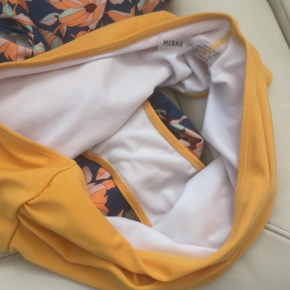 Shein bikini 1X EUC - Picture 3 of 3